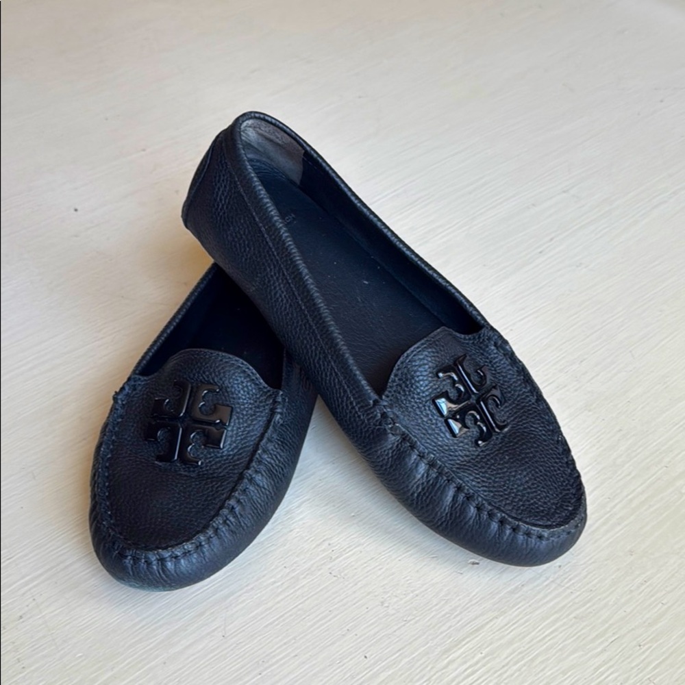 AUTHENTIC! Barely worn.Tory Burch loafers.Size 8.5